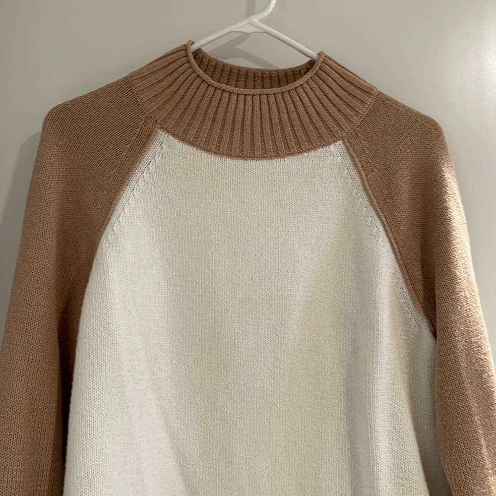 EUC brown and white raglan sweater